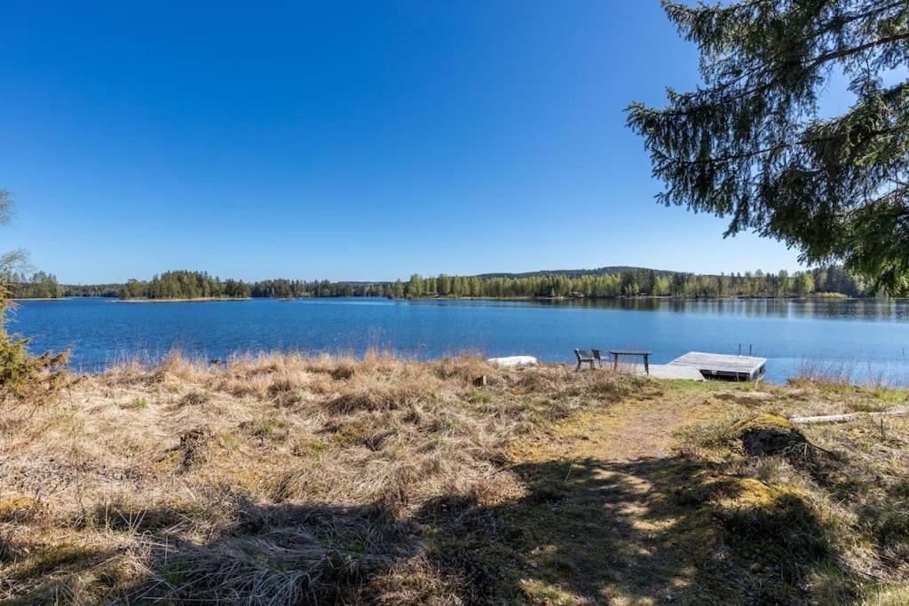 Cozy Cottage By The Lake, Charlottenberg Åmotfors Eksteriør bilde